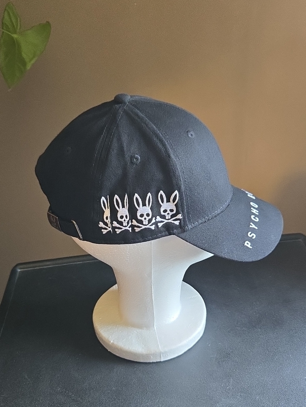 PSYCHO BUNNY Black Baseball Cap with White Embroidered Logo